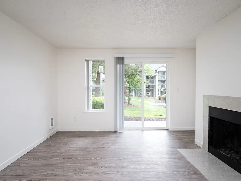 Riverwood Heights | Living Room