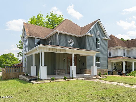 2nd image of 2346 Washington Ave