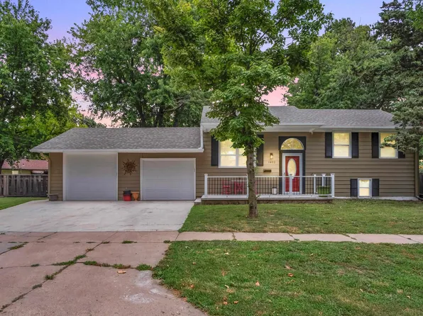 1402 N Grimes St, McPherson, KS 67460