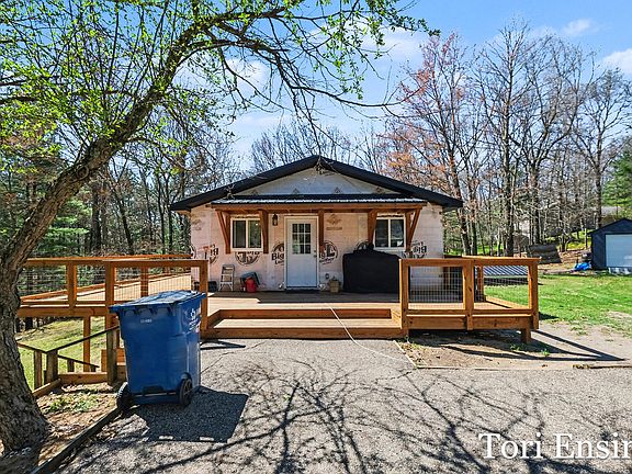 2nd image of 11837 Baker Rd