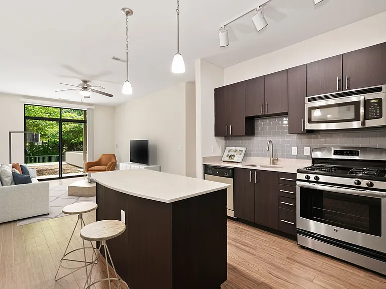 7001 Arlington at Bethesda — Photo 10