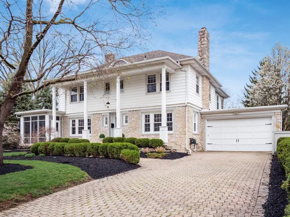 2061 Waltham Rd, Columbus, OH 43212