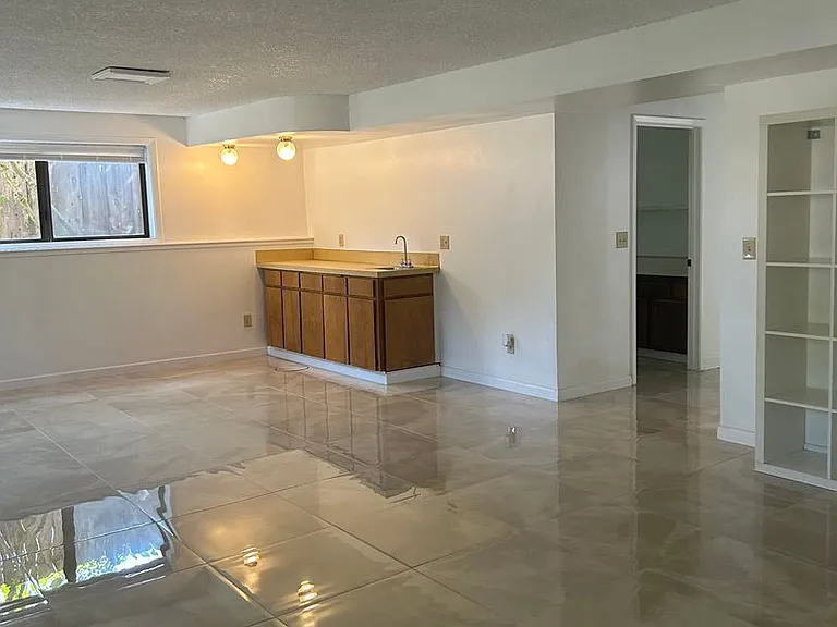 2774 Jessica Cir — Photo 33
