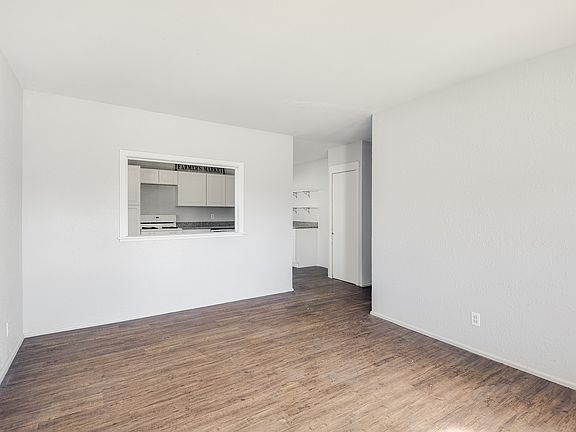 5th image of 1527 Arroya Vista Dr