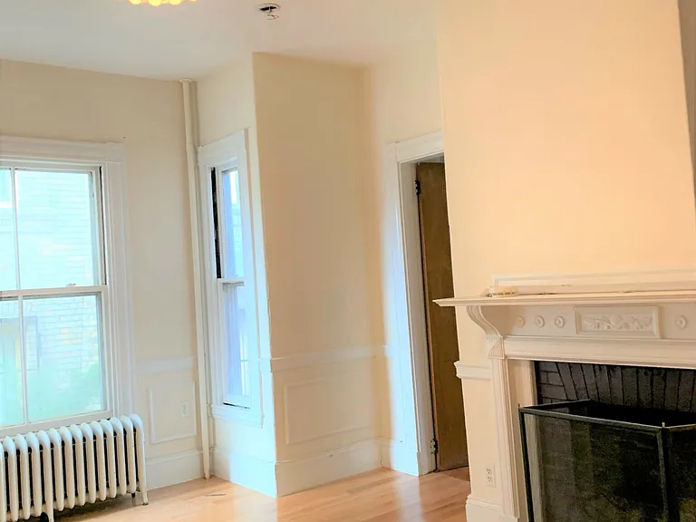 381 Harvard St #2 — Photo 2