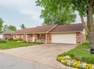 1904 SE 18th St, Bentonville, AR 72712