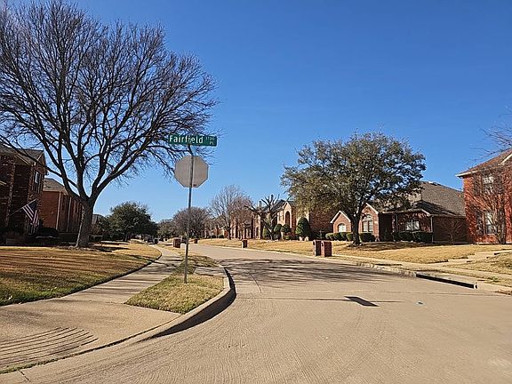 5th image of 9810 Shirland Ln