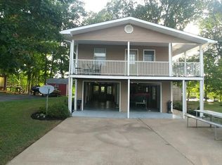201 Beechview Dr, Clifton, TN 38425