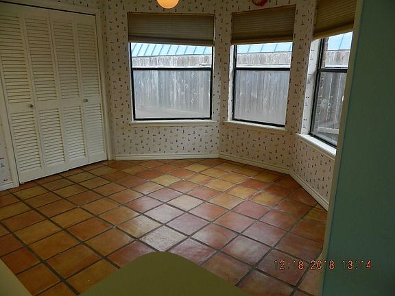 3rd image of 13814 Halyard Dr