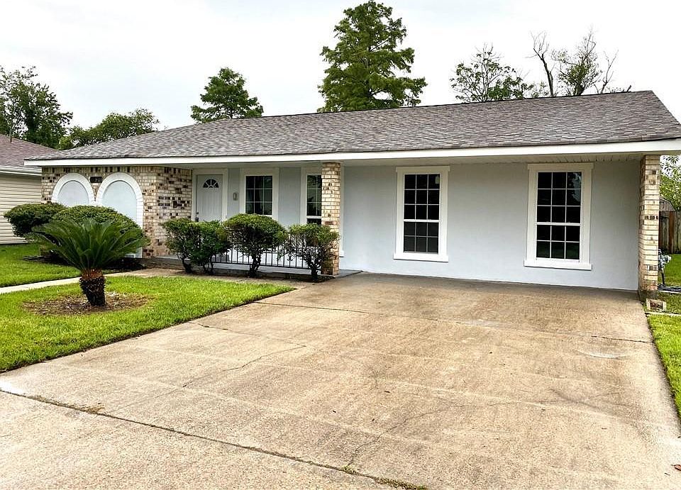 1st image of 3821 Patricia Ln