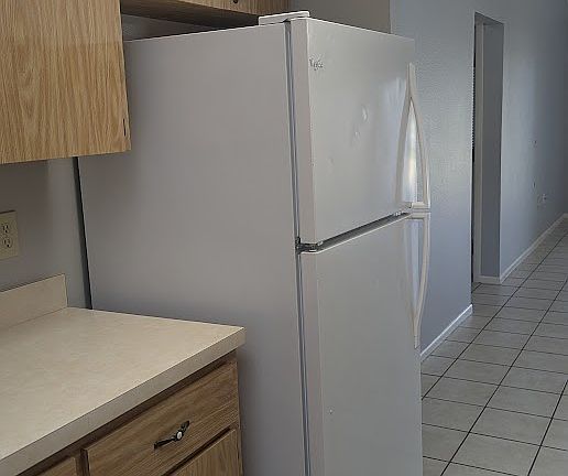 5th image of 331 Boundary Blvd Unit B