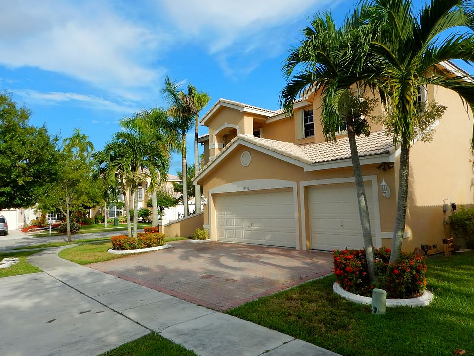 2nd image of 17702 SW 35th Ct