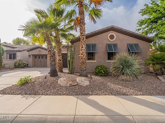 3rd image of 12388 W Roberta Ln