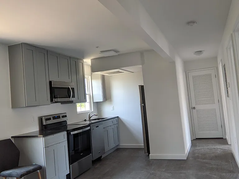 113 Wayne Pl SE #101 — Photo 9