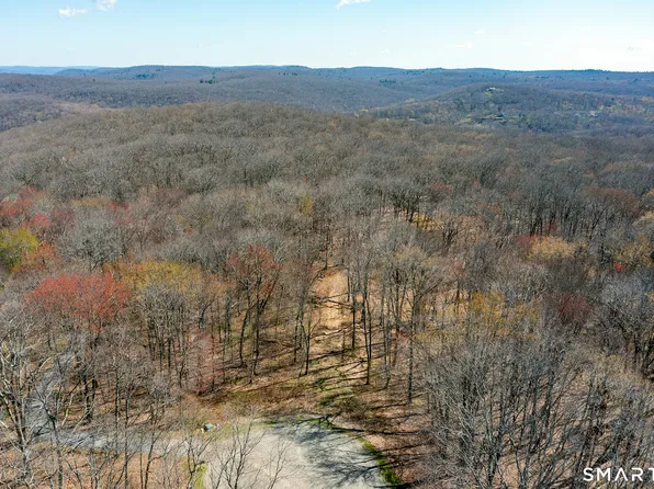 22 Old Paddock Lane, Kent, CT 06785