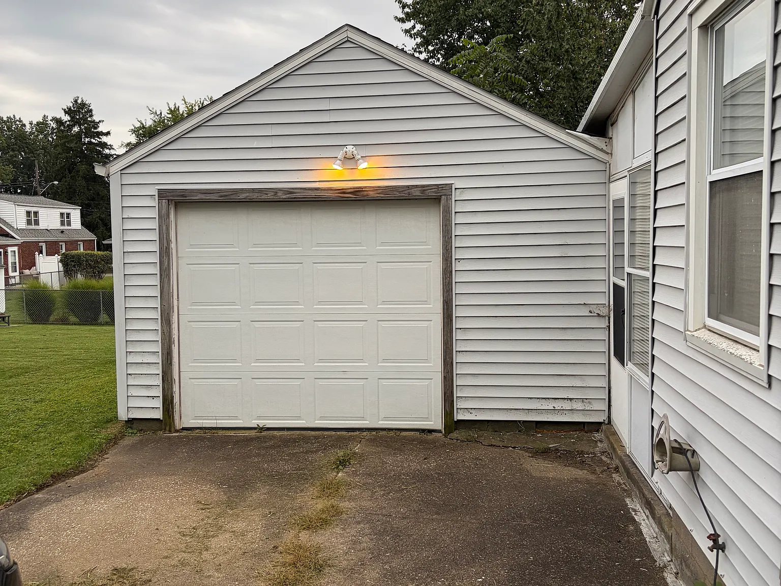 3 bed, 1248 sqft, $1,350 — Photo 2