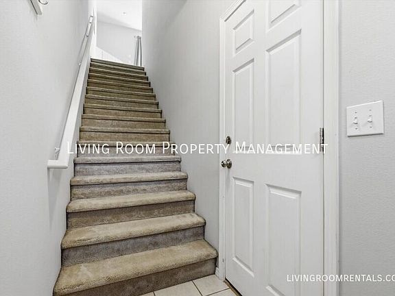 3rd image of 15578 SW Black Quartz St