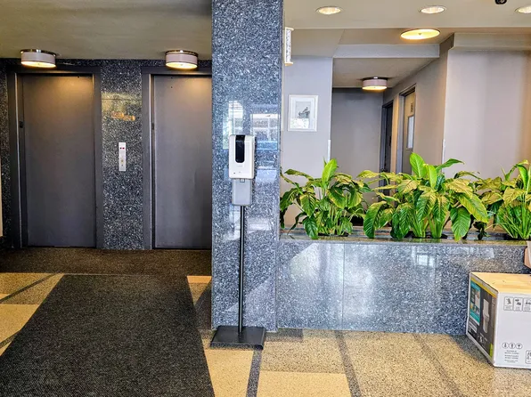 520 East 81st Street image 11 of 12