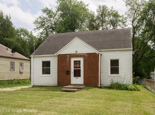 3904 Douglas Ave, Des Moines, IA 50310