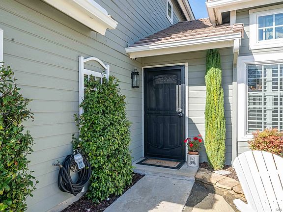 5th image of 11262 Woodrush Ct