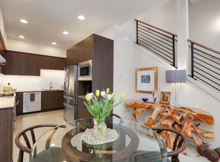 3810 California Ave SW #E, Seattle, WA 98116