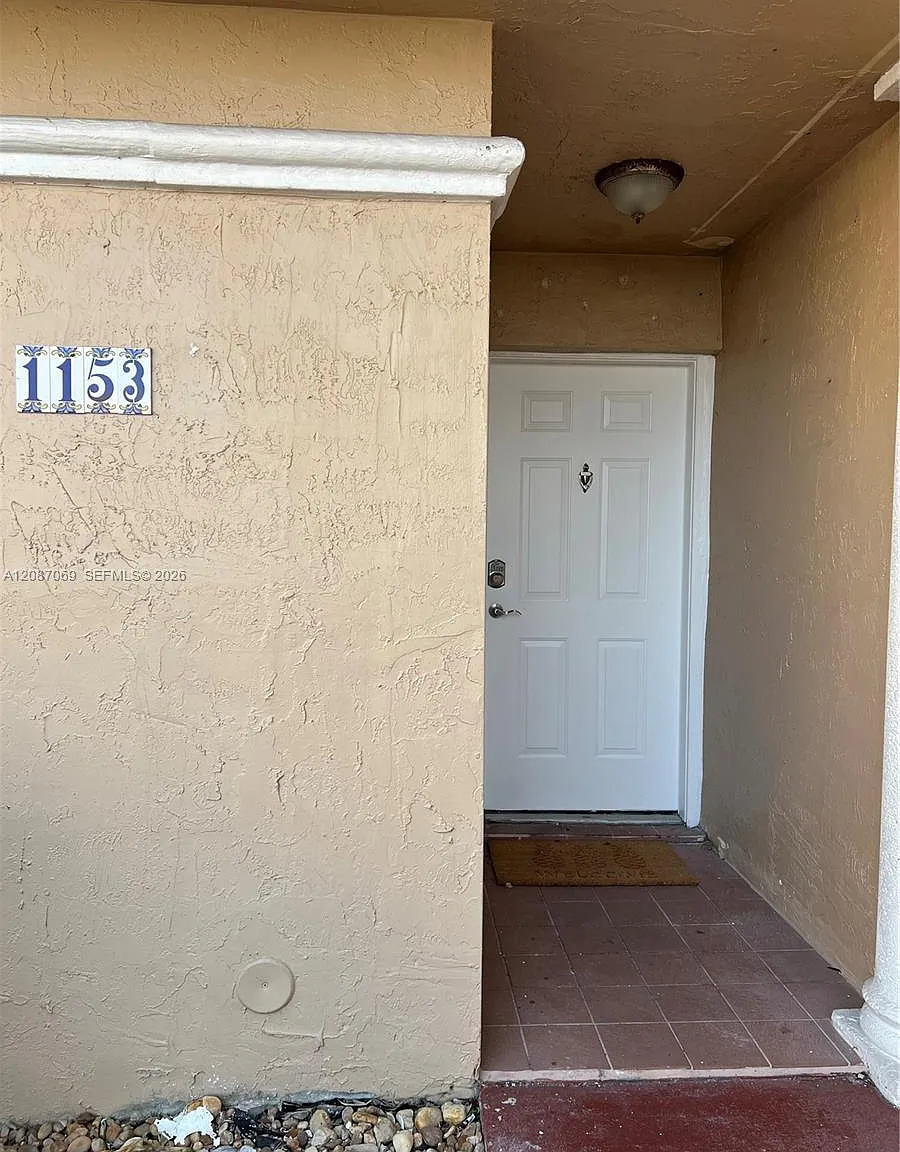 Marina Real Condo No 4 — Photo 3