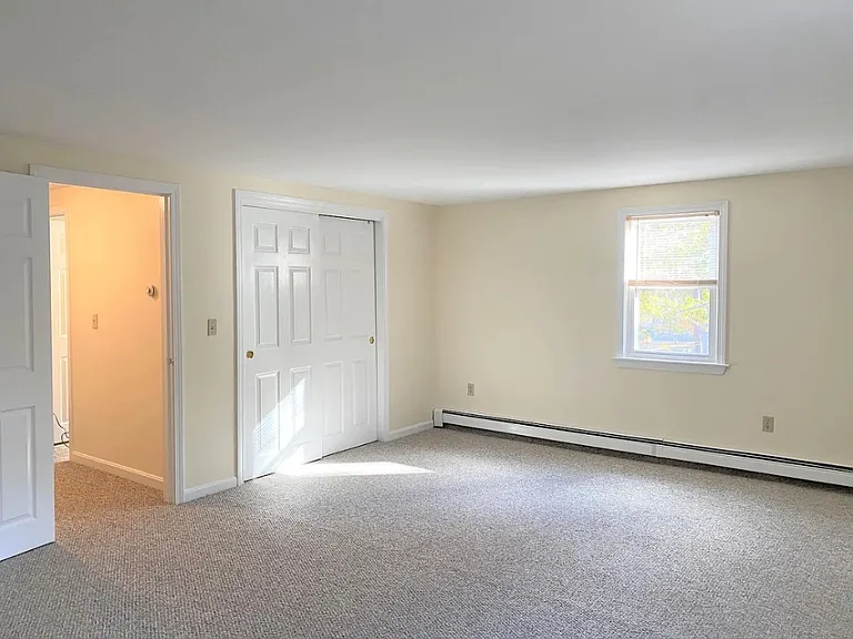 Willow St — Photo 17