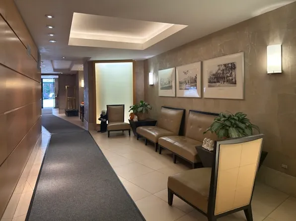 55 East End Avenue image 10 of 11