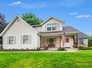 2251 Cranston St, South Bend, IN 46614