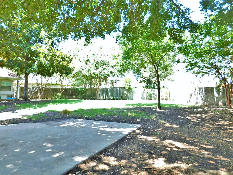 1539 Pickwick Ln — Photo 28