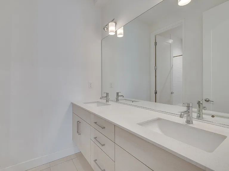 23115 NE 8th St — Photo 16