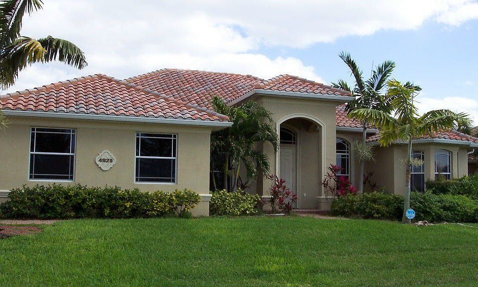 1st image of 4925 SW 20th Ave