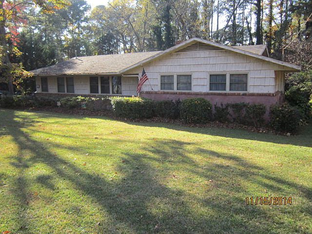 1st image of 106 Barksdale Dr