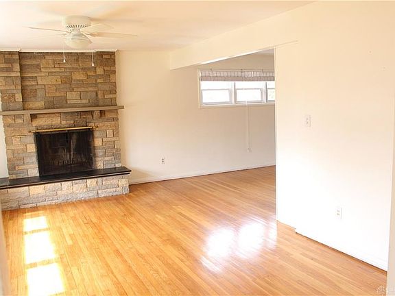 4th image of 123 Tranquil Trl