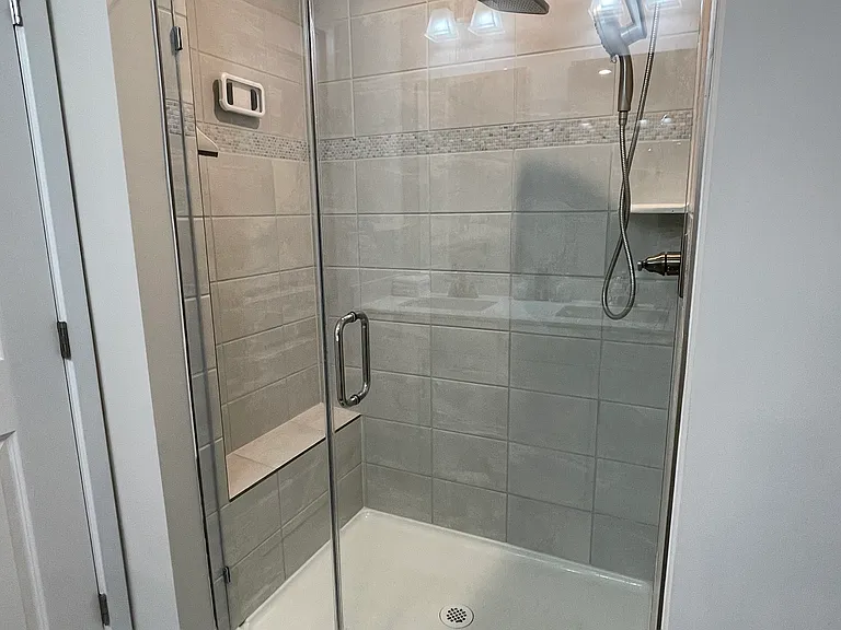 404 Spearfield Ln — Photo 10