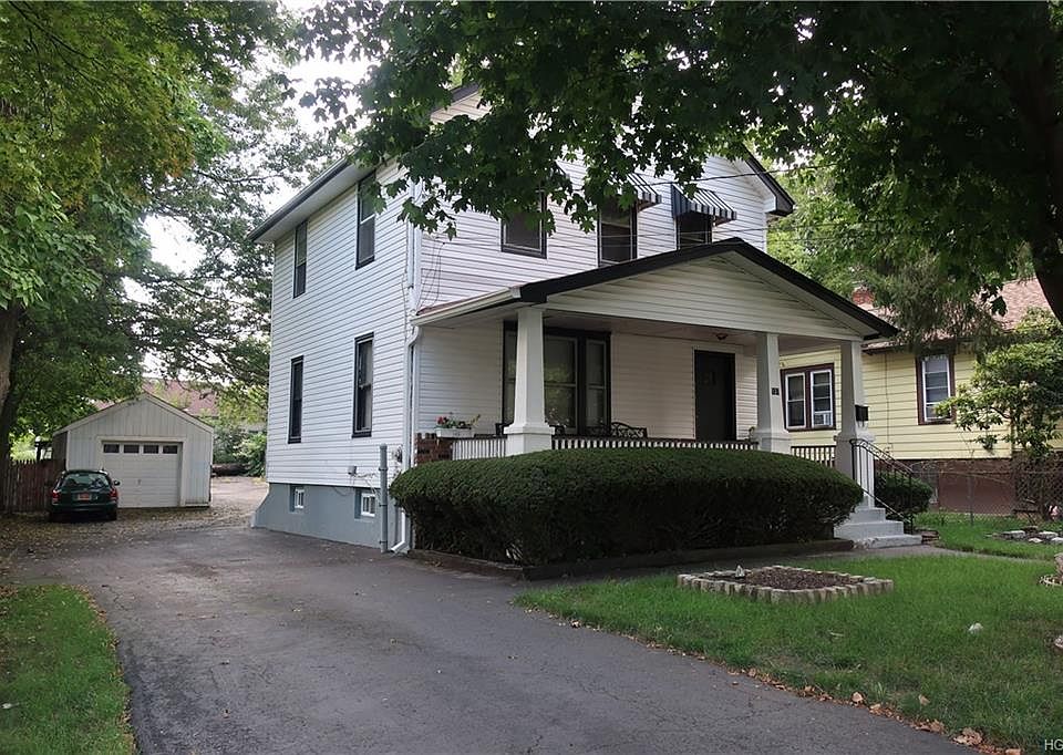 2nd image of 137 Bethune Blvd