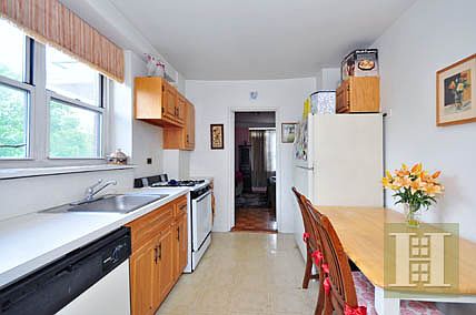 3rd image of 2601 Henry Hudson Pkwy W APT 6A