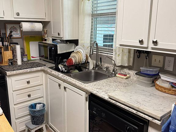 3rd image of 418 S Edgewater Dr