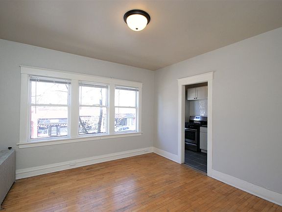 5th image of 629 St Helens Ave APT 205