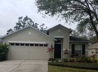 6207 Gannetdale Dr, Lithia, FL 33547