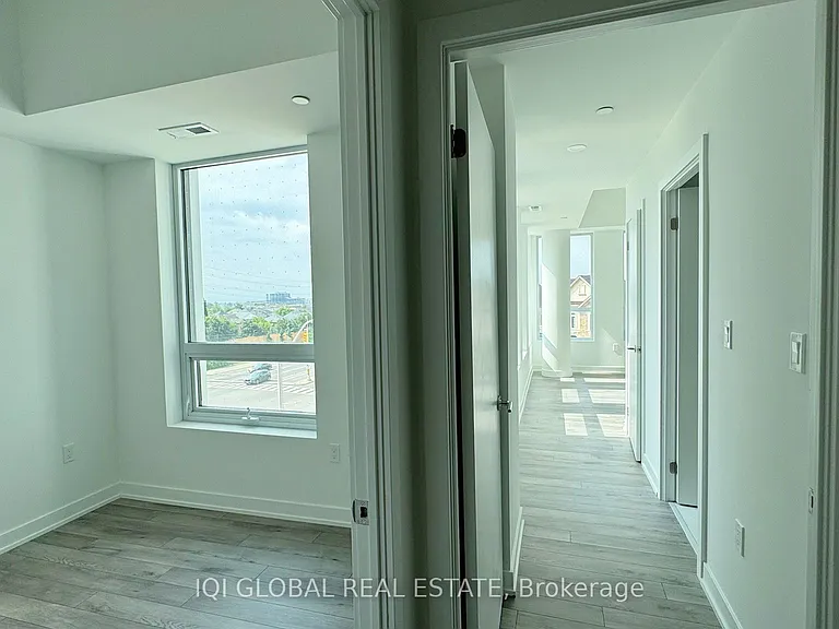 1005 Dundas St E #556 — Photo 14