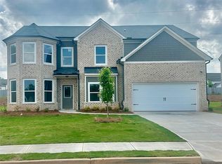 586 Rodeo Dr, Auburn, GA 30011