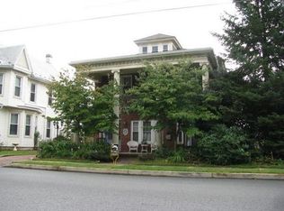 423 Orange St, Selinsgrove, PA 17870