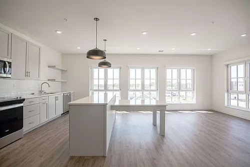 The Earl Apartments Photo 1