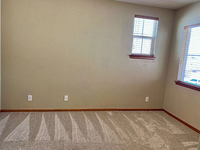 1121 S Richfield St — Photo 27