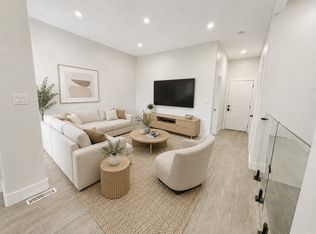 482 King William St #1, Hamilton, ON L8L 1R3