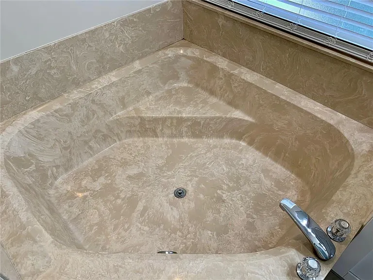 10841 Fox Glen Dr — Photo 12