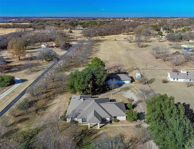 1st image of 116 Chaparral Dr