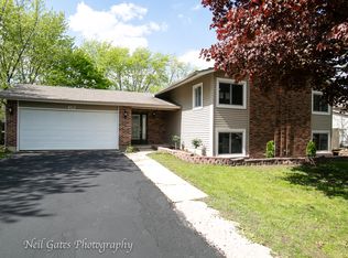 412 Nassau Ave, Bolingbrook, IL 60440