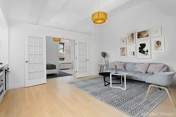 1st image of 15 Broad St APT 922